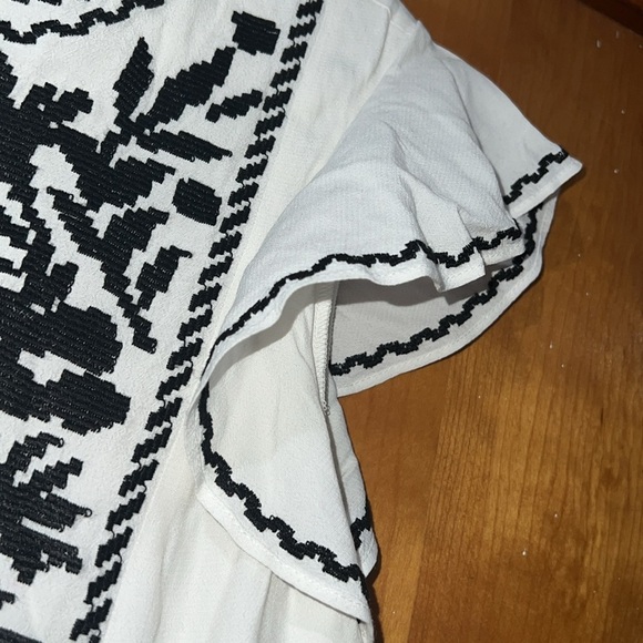 Ann Taylor Embroidered Dress- New without tag - Picture 5 of 10